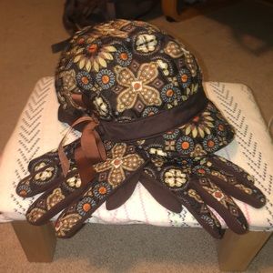 Brown Vera Bradley hat & gloves set